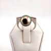 Bague en argent 925 rhodié, 1 perle de Tahiti ronde, catégorie B, 9.4mm, peacock clair