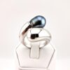 Bague 'Lady G.' 1 perle de Tahiti cerclée bleue