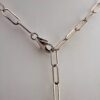 Collier chaîne mailles rectangles en argent 925 rhodié , 1 perle de Tahiti forme goutte, catégorie A, 11.8mm, bleu aubergine - détail fermoir