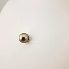 Collier cordon transparent avec fermoir argent, 1 perle de Tahiti ronde, catégorie A, 10mm, peacock clair