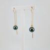Boucles d'oreilles en or jaune 18 carats, 2 perles de Tahiti rondes, catégories A/B, 8.7mm, bleu vert