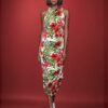 Robe longue XANTIA, légère et faite main, aux motifs tropicaux. Création exclusive COCOBLANC, disponible à Moorea, en Polynésie française.