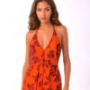 Robe COCO faite main – élégance tropicale et coupe fluide. Création exclusive COCOBLANC à découvrir à Moorea, Polynésie française.