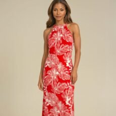 Robe longue XANTIA, légère et faite main, aux motifs tropicaux. Création exclusive COCOBLANC, disponible à Moorea, en Polynésie française.